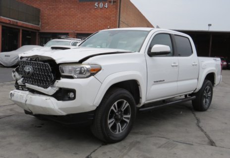 Picture of 2018 Toyota Tacoma