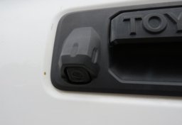 2018 Toyota Tacoma - Thumbnail 29