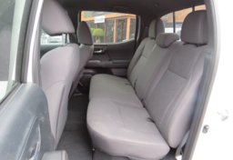 2018 Toyota Tacoma - Thumbnail 27