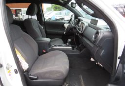 2018 Toyota Tacoma - Thumbnail 21