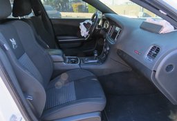 2020 Dodge Charger - Thumbnail 24