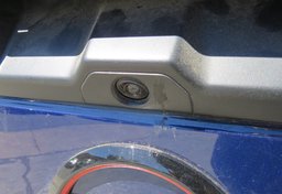 2022 Nissan Frontier - Thumbnail 15