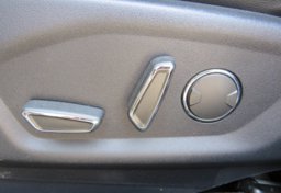 2017 Ford Explorer - Thumbnail 33