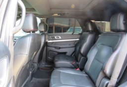 2017 Ford Explorer - Thumbnail 34