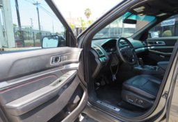 2017 Ford Explorer - Thumbnail 23