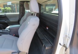 2018 Toyota Tacoma - Thumbnail 25