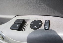 2005 Chevrolet Corvette - Thumbnail 24