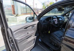 2019 Honda Ridgeline - Thumbnail 22