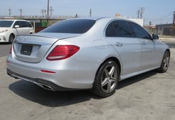 2017 Mercedes-Benz E-Class - Thumbnail 10