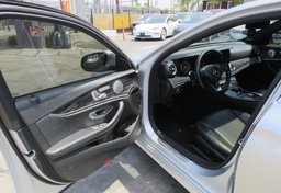 2017 Mercedes-Benz E-Class - Thumbnail 20