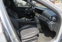 2017 Mercedes-Benz E-Class - Thumbnail 25