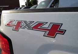 2016 Chevrolet Silverado 2500HD - Thumbnail 17