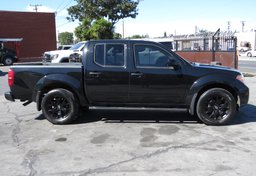 2020 Nissan Frontier - Thumbnail 11