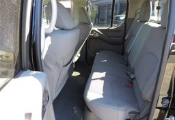 2020 Nissan Frontier - Thumbnail 30