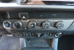 2020 Toyota Tacoma 4WD - Thumbnail 34