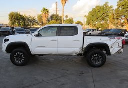 2020 Toyota Tacoma 4WD - Thumbnail 6