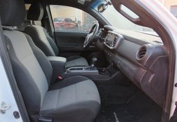 2020 Toyota Tacoma 4WD - Thumbnail 27