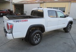 2020 Toyota Tacoma 4WD - Thumbnail 7