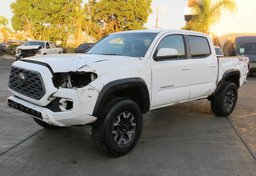2020 Toyota Tacoma 4WD - Thumbnail 4