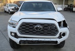 2020 Toyota Tacoma 4WD - Thumbnail 11