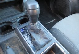 2020 Toyota Tacoma 4WD - Thumbnail 35