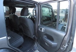 2021 Jeep Wrangler - Thumbnail 24