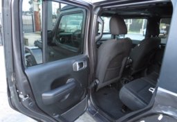 2021 Jeep Wrangler - Thumbnail 26