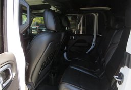 2020 Jeep Gladiator - Thumbnail 28