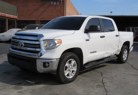 Picture of 2017 Toyota Tundra