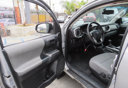 2017 Toyota Tacoma - Thumbnail 19