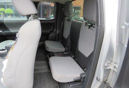 2017 Toyota Tacoma - Thumbnail 27