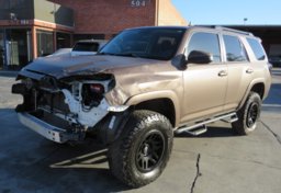 2016 Toyota 4Runner - Thumbnail 2