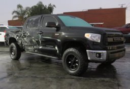 2017 Toyota Tundra 4WD - Thumbnail 2