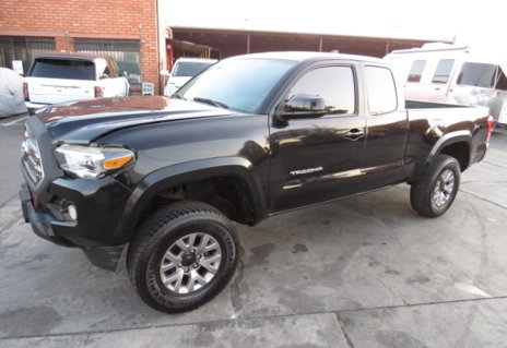 Picture of 2017 Toyota Tacoma