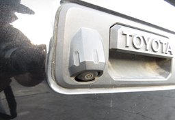 2017 Toyota Tacoma - Thumbnail 14