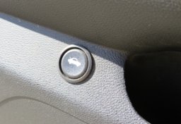 2013 Chevrolet Camaro - Thumbnail 34