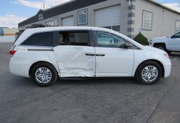 2016 Honda Odyssey - Thumbnail 11