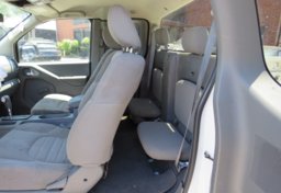 2018 Nissan Frontier - Thumbnail 25