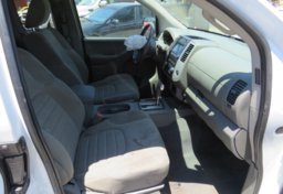 2018 Nissan Frontier - Thumbnail 24