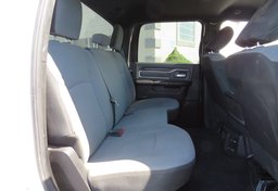 2021 Ram 2500 - Thumbnail 33