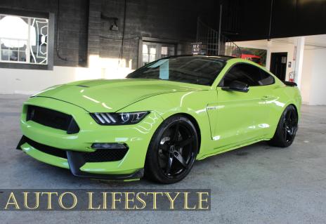 Picture of 2020 Ford Mustang