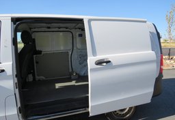 2018 Mercedes-Benz Metris Van - Thumbnail 29