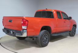 2016 Toyota Tacoma - Thumbnail 7