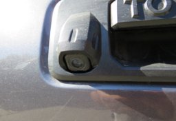 2020 Toyota Tacoma 4WD - Thumbnail 17