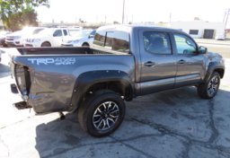 2020 Toyota Tacoma 4WD - Thumbnail 9