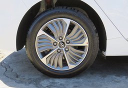 2022 Hyundai Ioniq Plug-In Hybrid - Thumbnail 11