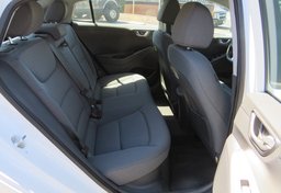 2022 Hyundai Ioniq Plug-In Hybrid - Thumbnail 33