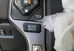 2015 Toyota 4Runner - Thumbnail 32