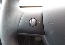 2021 Tesla Model Y - Thumbnail 34