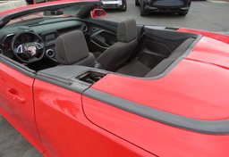 2018 Chevrolet Camaro - Thumbnail 18